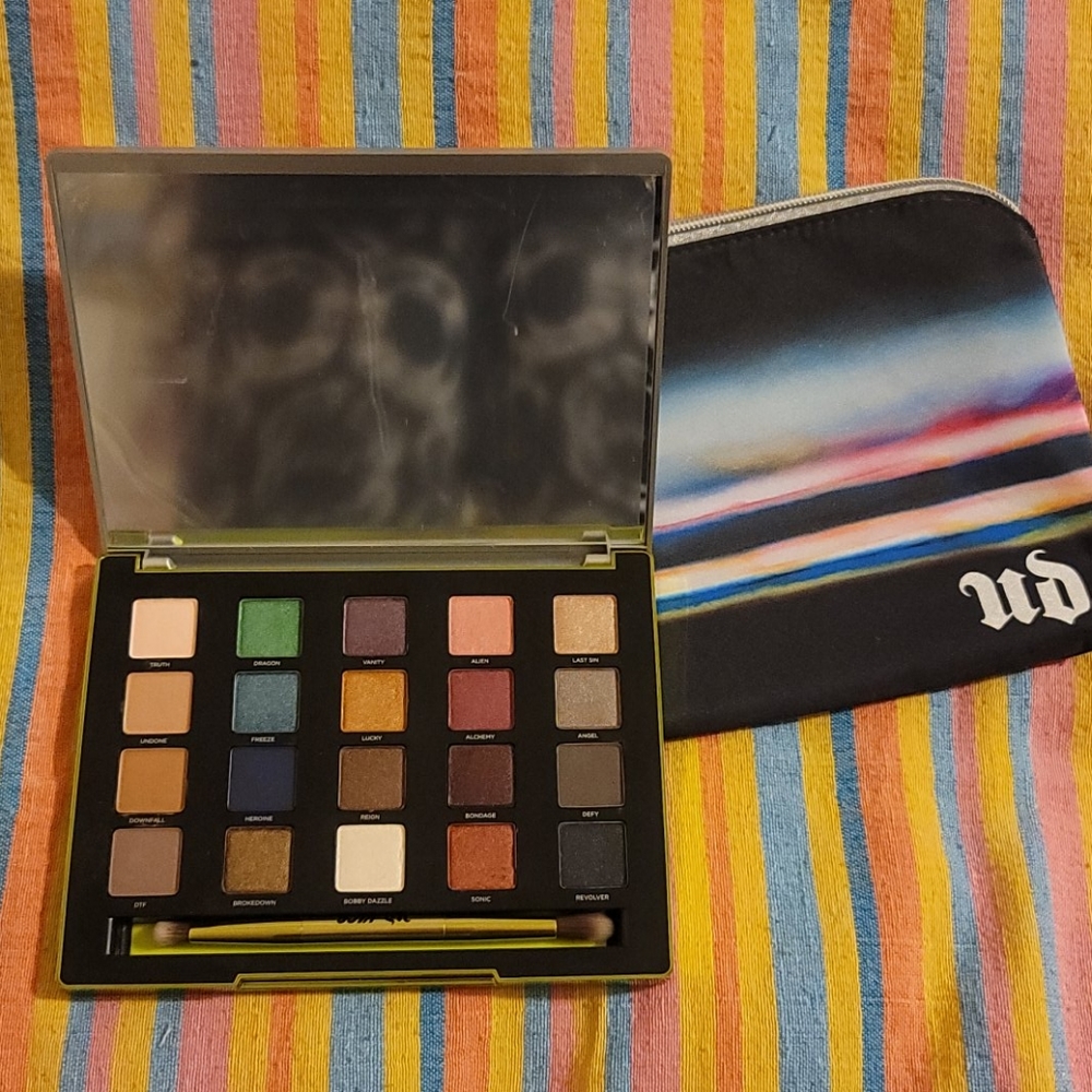 Urban Decay Original Vice eyeshadow pallette